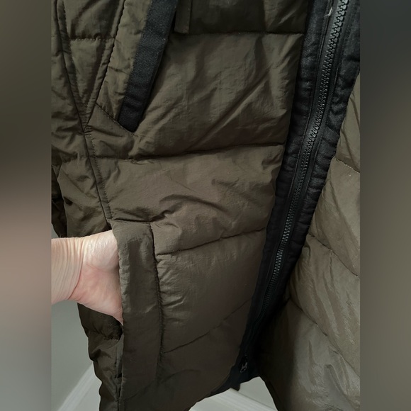 New Marc New York Holden Water Resistant Down
& Feather Fill Coat Size Large - Picture 5 of 10